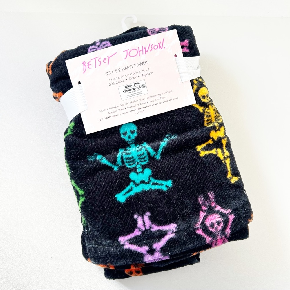 NEW Betsey Johnson Yoga Skeletons Set of 2 Hand Towels - Picture 1 of 3